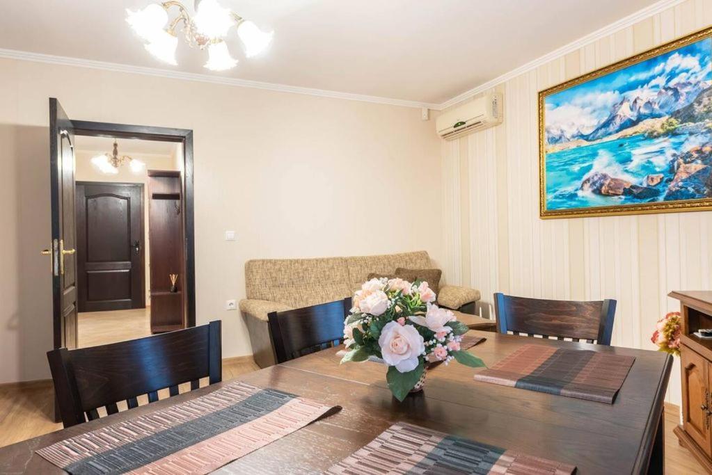 Vazov Residence , Two Bedroom Top Centre Apartment Varna Eksteriør bilde